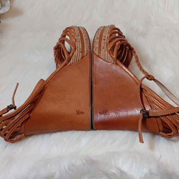 Frye Shay Strappy T / Tan Wedge Sandal Heel Size 10M - Picture 11 of 12